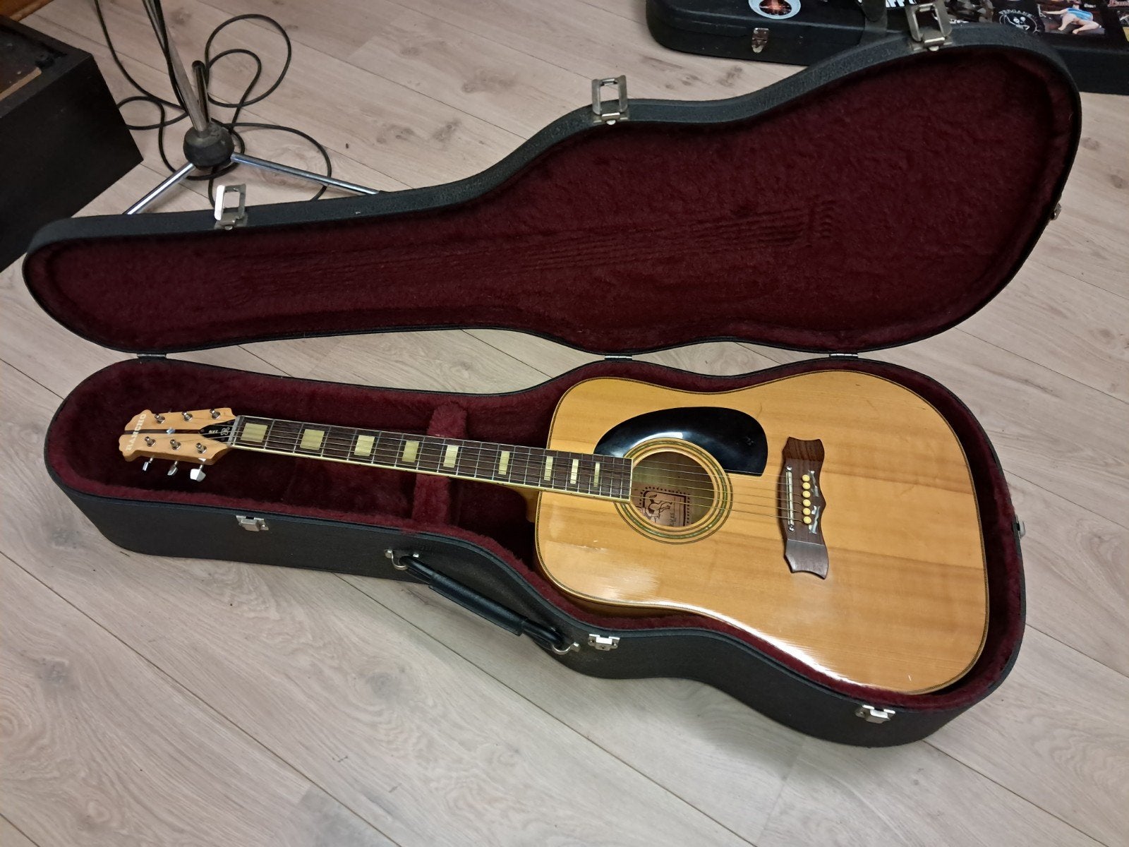 High-end 1979  Klira Rancho RW85 met koffer, Muziek en Instrumenten, Snaarinstrumenten | Gitaren | Akoestisch, Ophalen of Verzenden