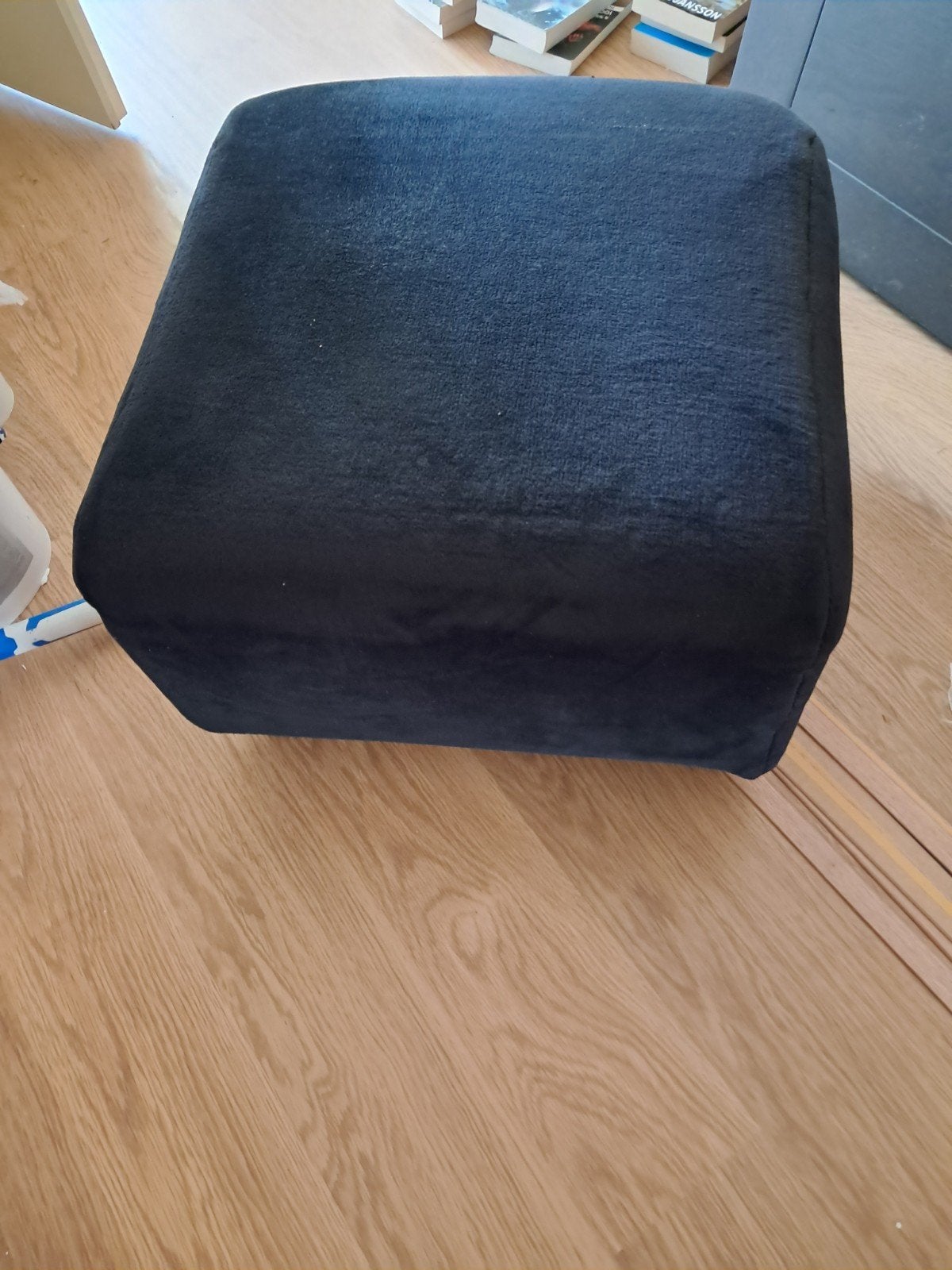 gratis poef, Ophalen, Gebruikt, 50 tot 75 cm, Vierkant