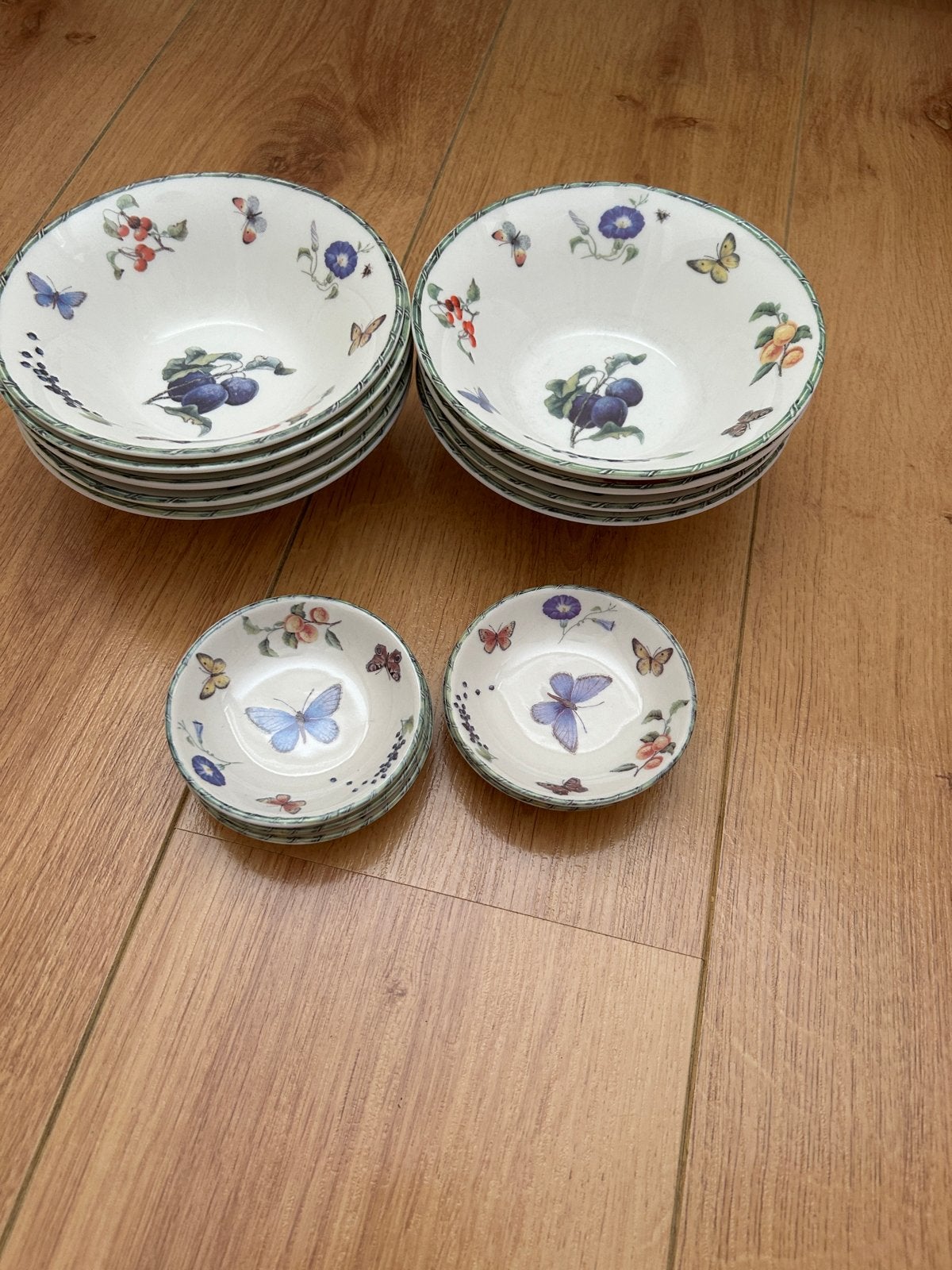 JBS Home Collection Fruit & Flowers schalen en schotels, Gebruikt, Overige merken, Keramiek, Landelijk/Boerenbont