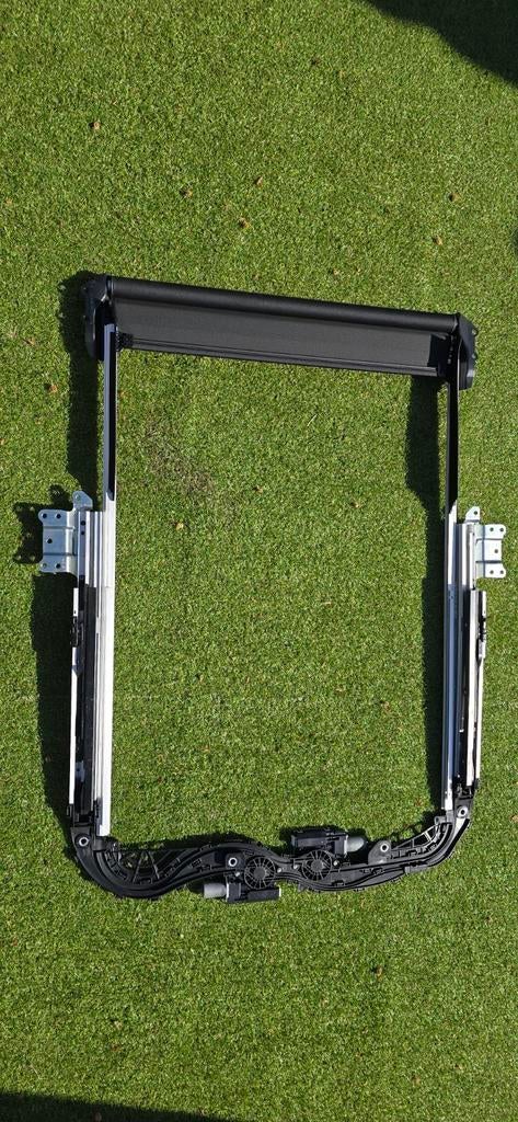 Raf 4 frame met zonnescherm voor panoramadak, Ophalen, Gebruikt, Voor, Universele onderdelen