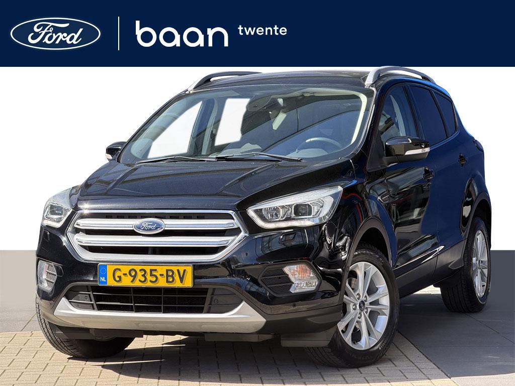 Ford Kuga 1.5 EcoBoost Titanium | Trekhaak | 2.000kg trekgw., Auto's, Ford, 12 maanden, 4 cilinders, Leder en Stof, Zwart