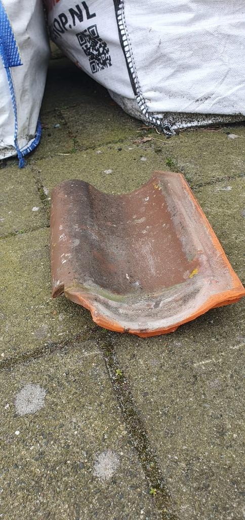 Oude OVH dakpannen – bruin engobe – 355 x 268 mm, Ophalen, Gebruikt, Steen of Klei, 15 m² of meer