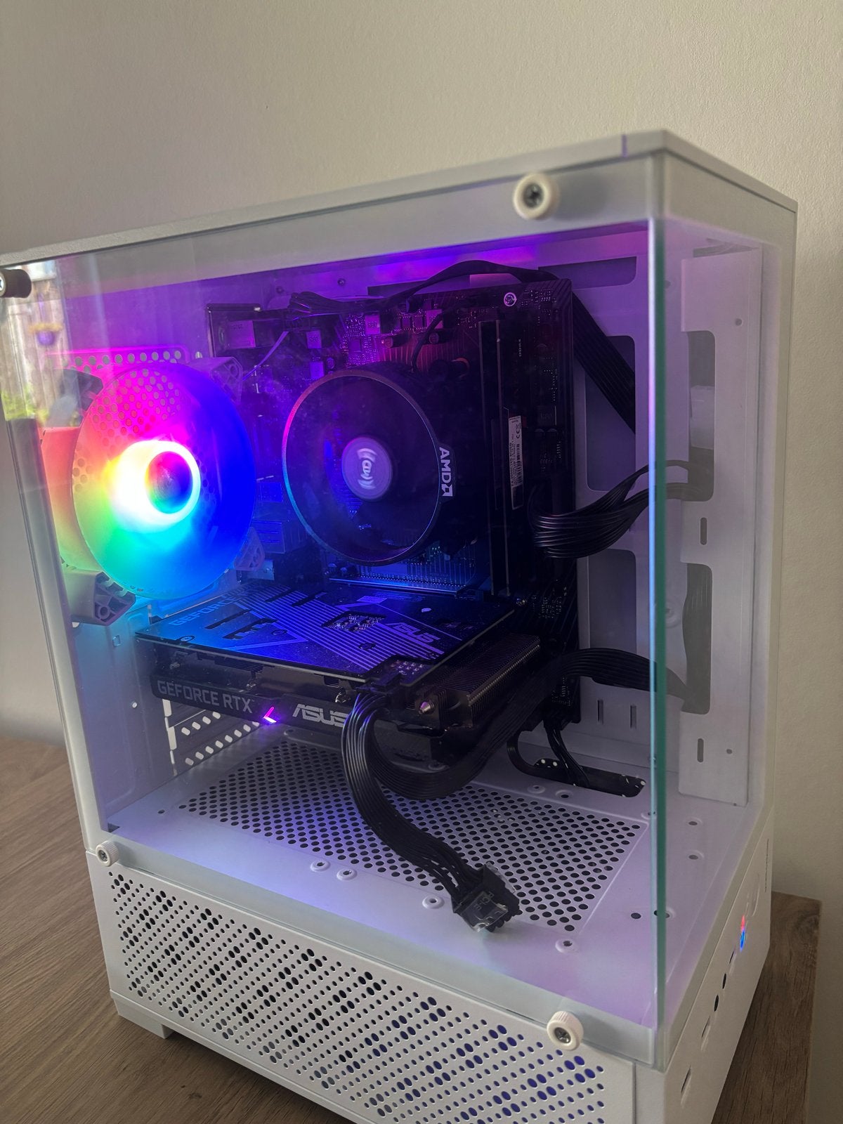 Gaming PC AMD Ryzen 5 5500 RTX 3050 16GB RAM 276GB SSD, Computers en Software, Desktop Pc's, Ophalen, Zo goed als nieuw, Gaming