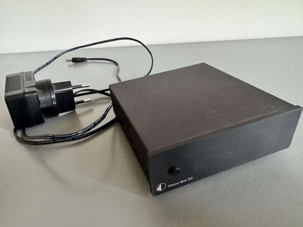 Pro-Ject Phono Box S2 Phono Voorversterker, Audio, Tv en Foto, Ophalen of Verzenden, Zo goed als nieuw