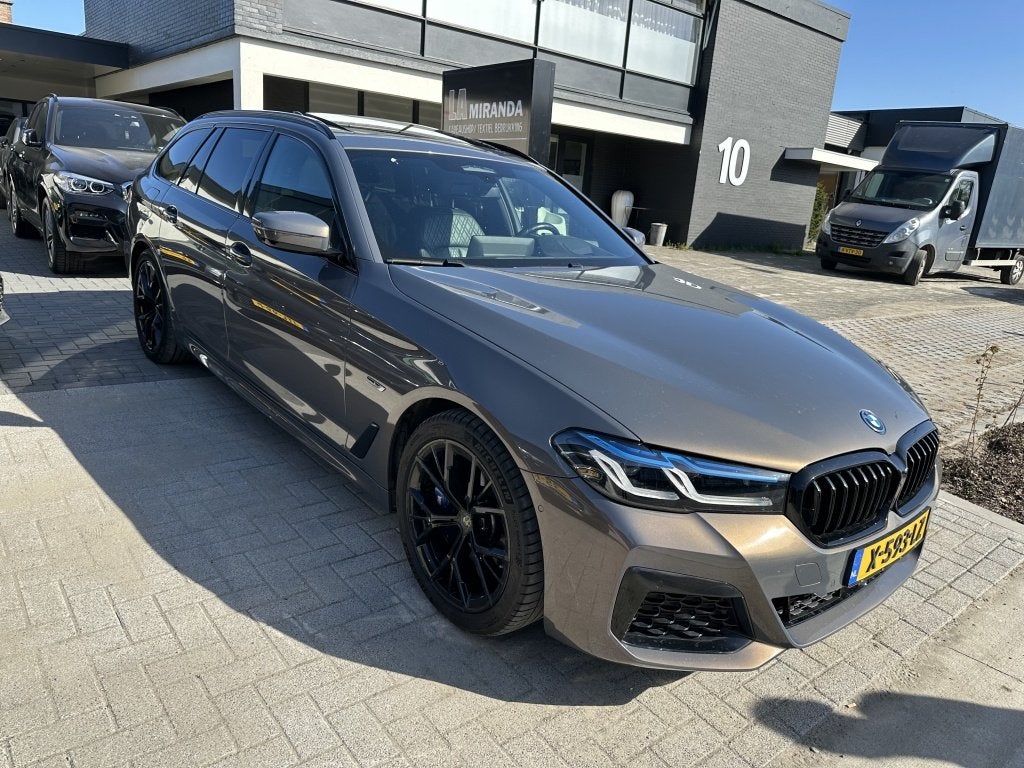 BMW 5 Serie Touring 530e Bns Edit.+ (bj 2024, automaat), 1998 cc, Gebruikt, 4 cilinders, 120 €/maand