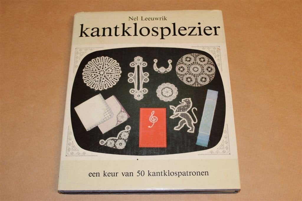 Kantklosplezier — Een keur van 50 kantklospatronen, Ophalen of Verzenden, Gelezen, Overige onderwerpen