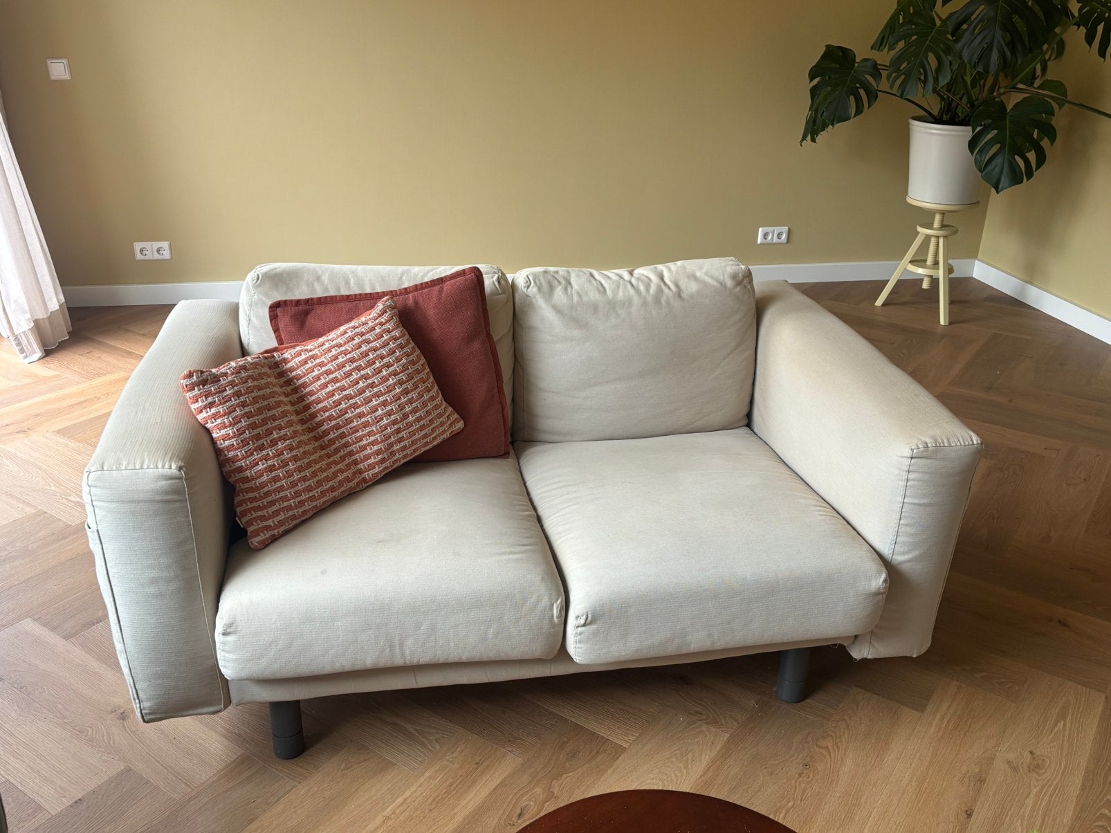 Beige bank - gratis op te halen, Ophalen, Gebruikt, 150 tot 200 cm, Tweepersoons