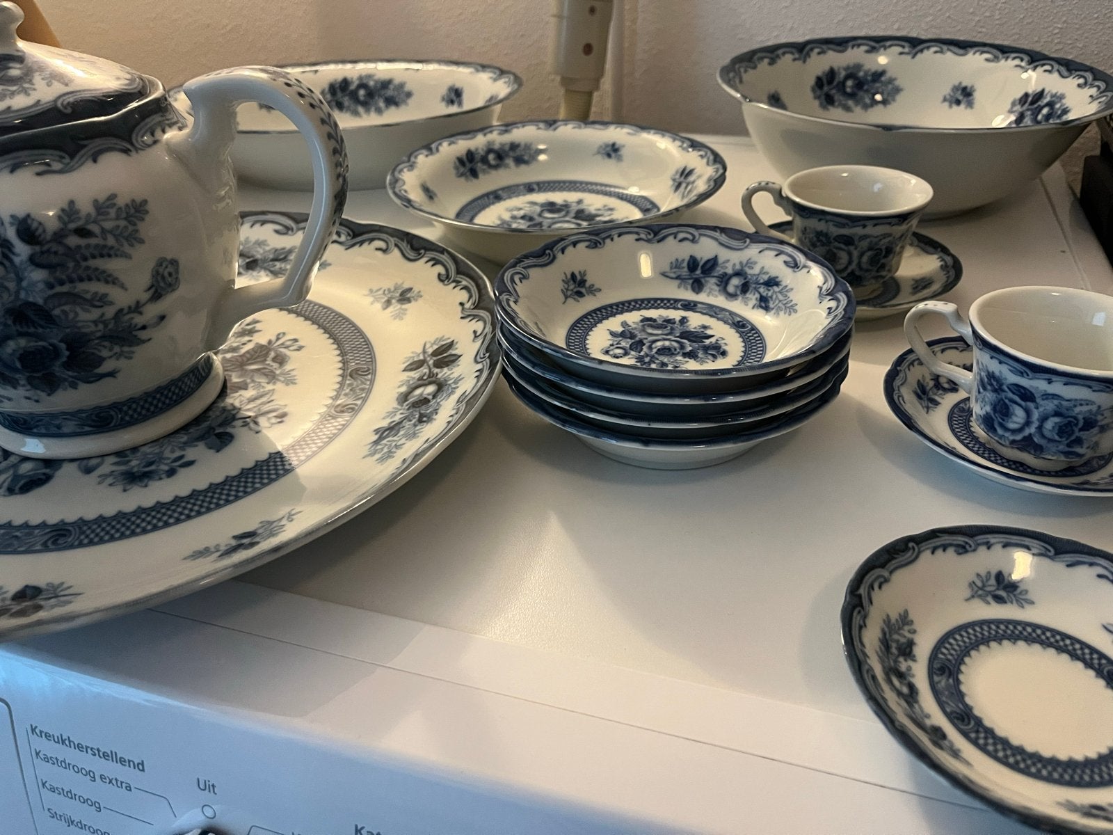 Blue Rose servies, diverse stuks, gaat in 1 koop weg, Ophalen, Gebruikt, Overige merken, Klassiek