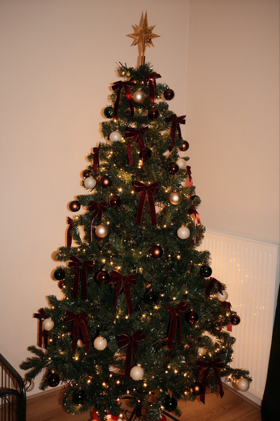Black Box Charlton kunstkerstboom 215 cm – Intratuin, Ophalen