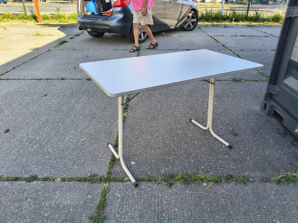 Campingtafel, Caravans en Kamperen, Ophalen, Gebruikt, Campingtafel