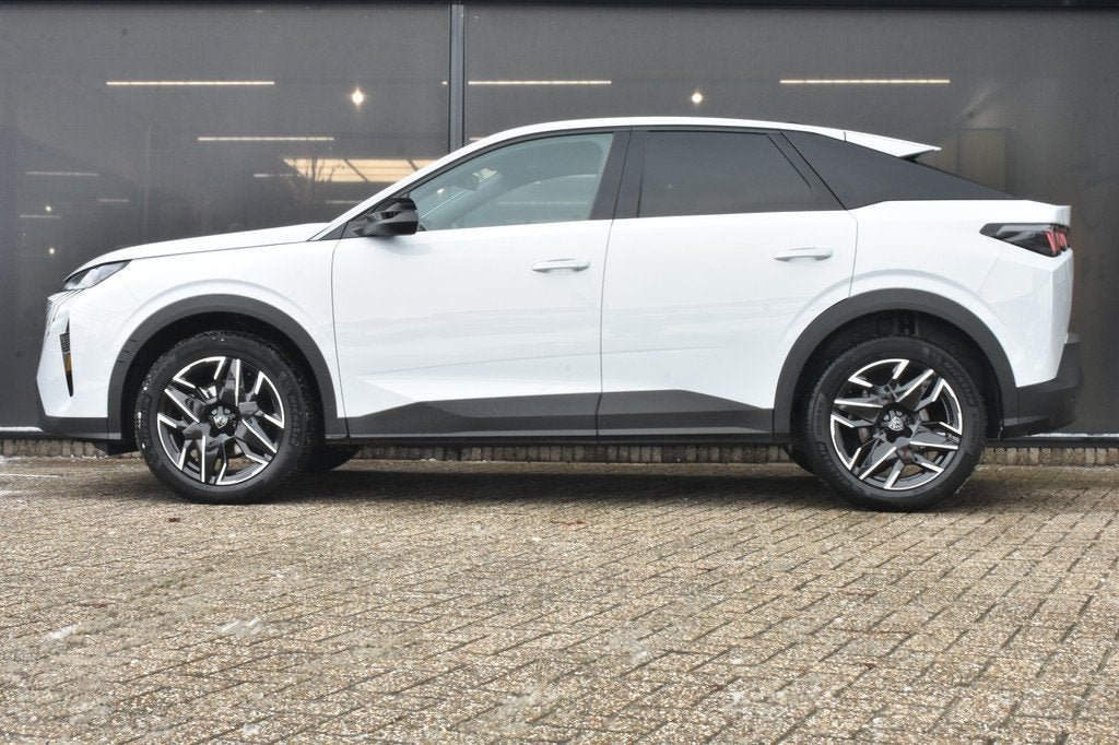 Peugeot 3008 1.2 Hybrid Allure 145pk, Gebruikt, Euro 6, 1199 cc, Wit
