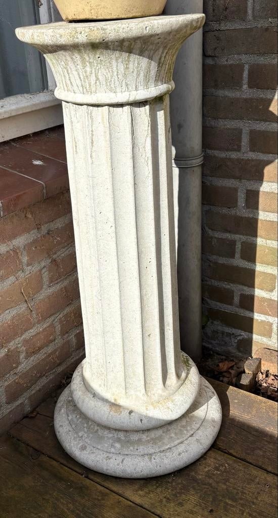 Antieke stenen zuil uit Frankrijk voor in de tuin, Huis en Inrichting, Ophalen, Gebruikt