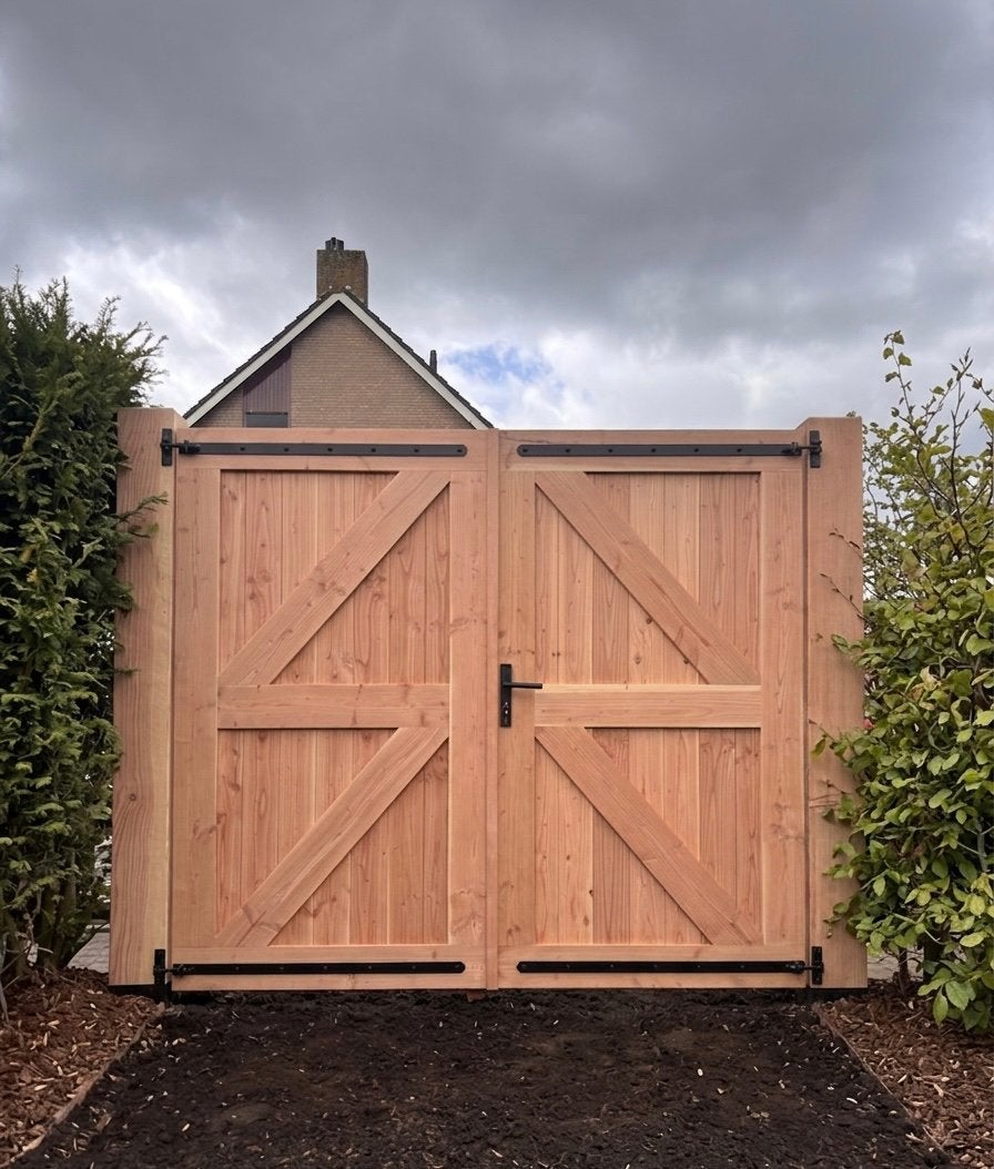 Tuinpoort/schuurdeur/douglas/opgeklampte deur OP MAAT, Ophalen of Verzenden, Nieuw, Hout