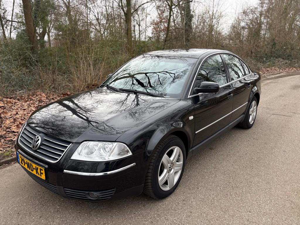Volkswagen Passat 2.0 96KW 2003 Zwart, Auto's, Volkswagen, 1325 kg, 4 cilinders, 1984 cc, Zwart