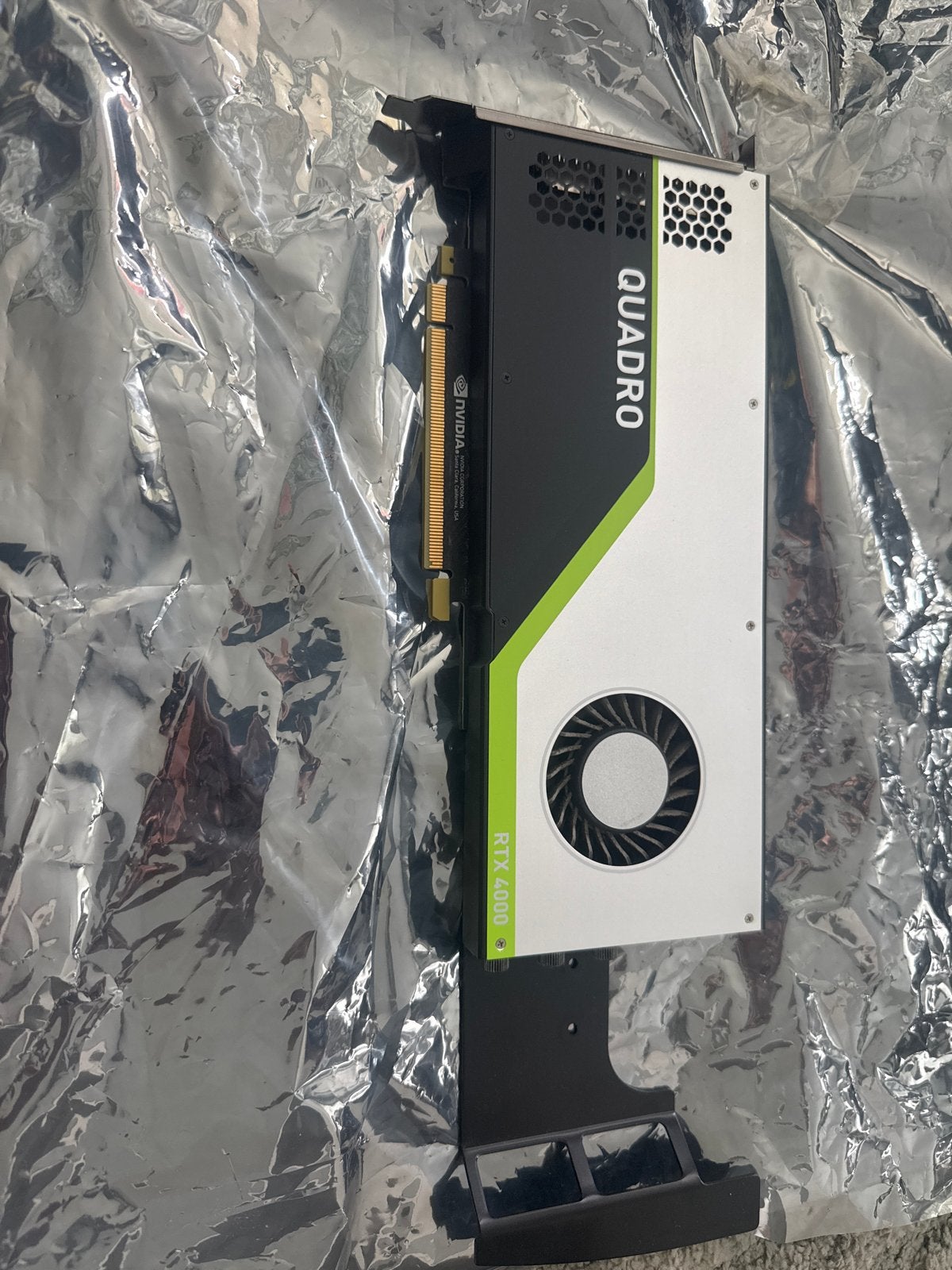 NVIDIA Quadro RTX 4000 Grafische Kaart - Krachtig en Efficië, Computers en Software, Videokaarten, PCI-Express 3, DisplayPort