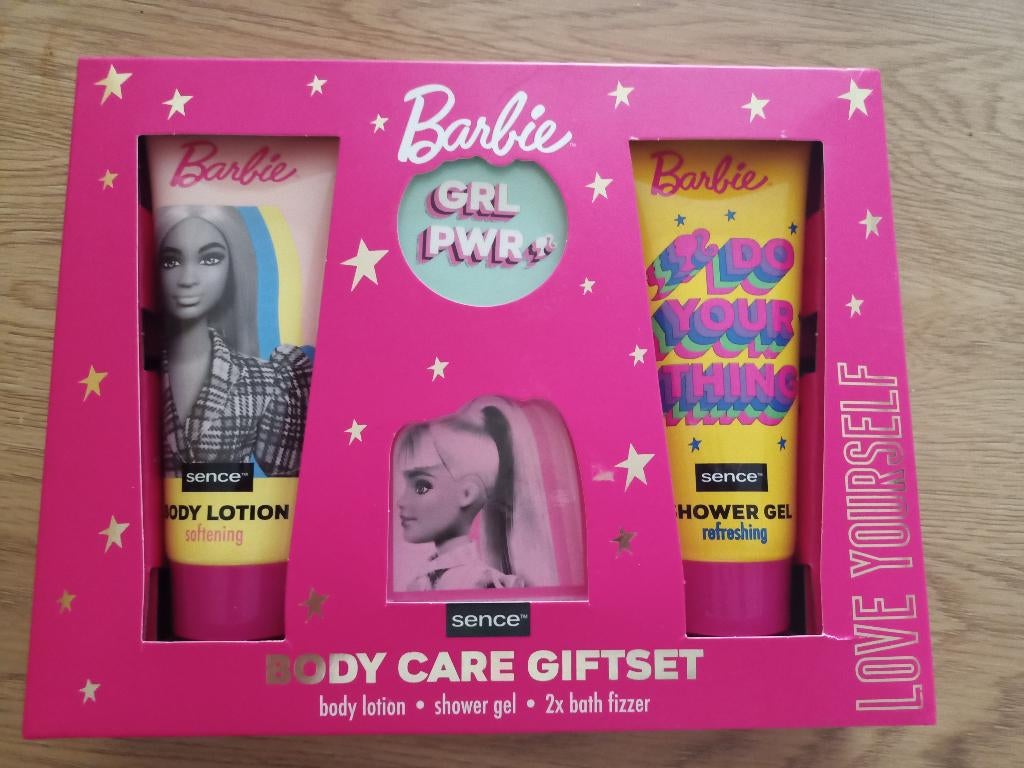 barbie cadeau pakket + parfum nieuw, Ophalen of Verzenden, Nieuw, Overige typen