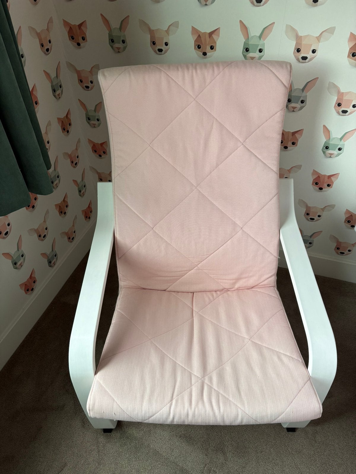 IKEA stoel wit met roze, Huis en Inrichting, Fauteuils, Ophalen, Zo goed als nieuw, 75 tot 100 cm, 50 tot 75 cm