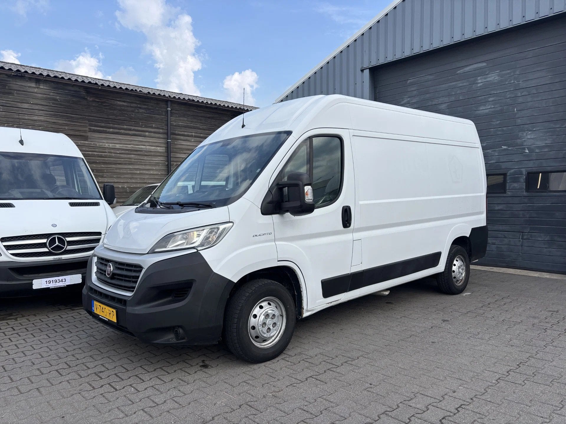 Fiat Ducato 2.3 MJ L2 H2 Airco Cruisecontrol Navi (bj 2018), Voorwielaandrijving, Gebruikt, Euro 6, Electronic Stability Program (ESP)