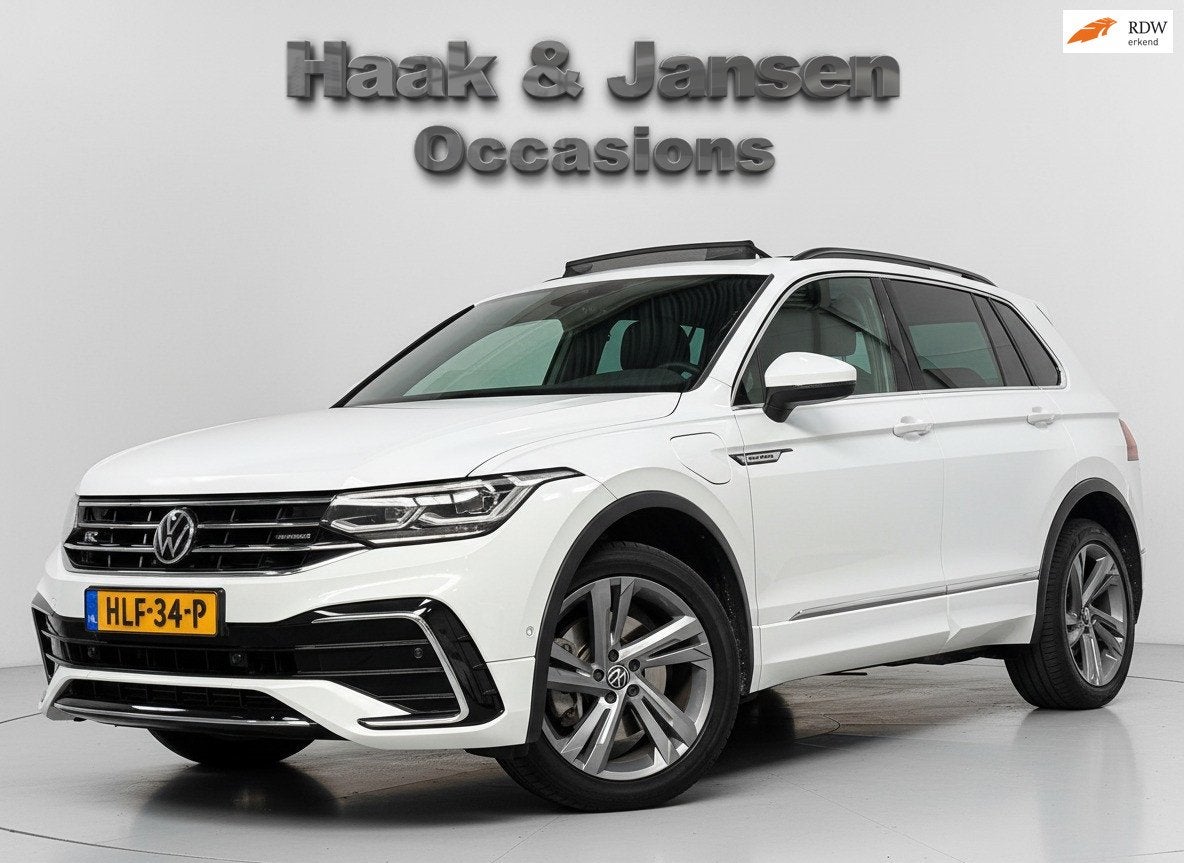 Volkswagen TIGUAN 1.4 TSI eHybrid R-Line Business+ - Pano -, Auto's, 150 pk, Alcantara, Wit, Hybride Elektrisch/Benzine