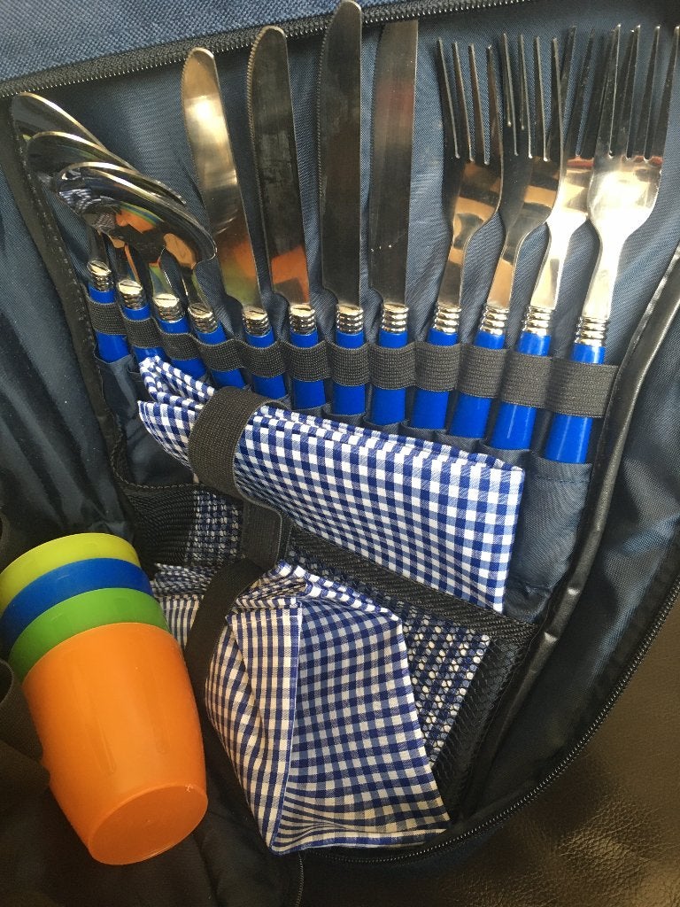 rugtas als pick-nick mand  met bestek-bord snijmes.etc, Overige merken, 25 tot 40 cm, Ophalen of Verzenden, Zo goed als nieuw