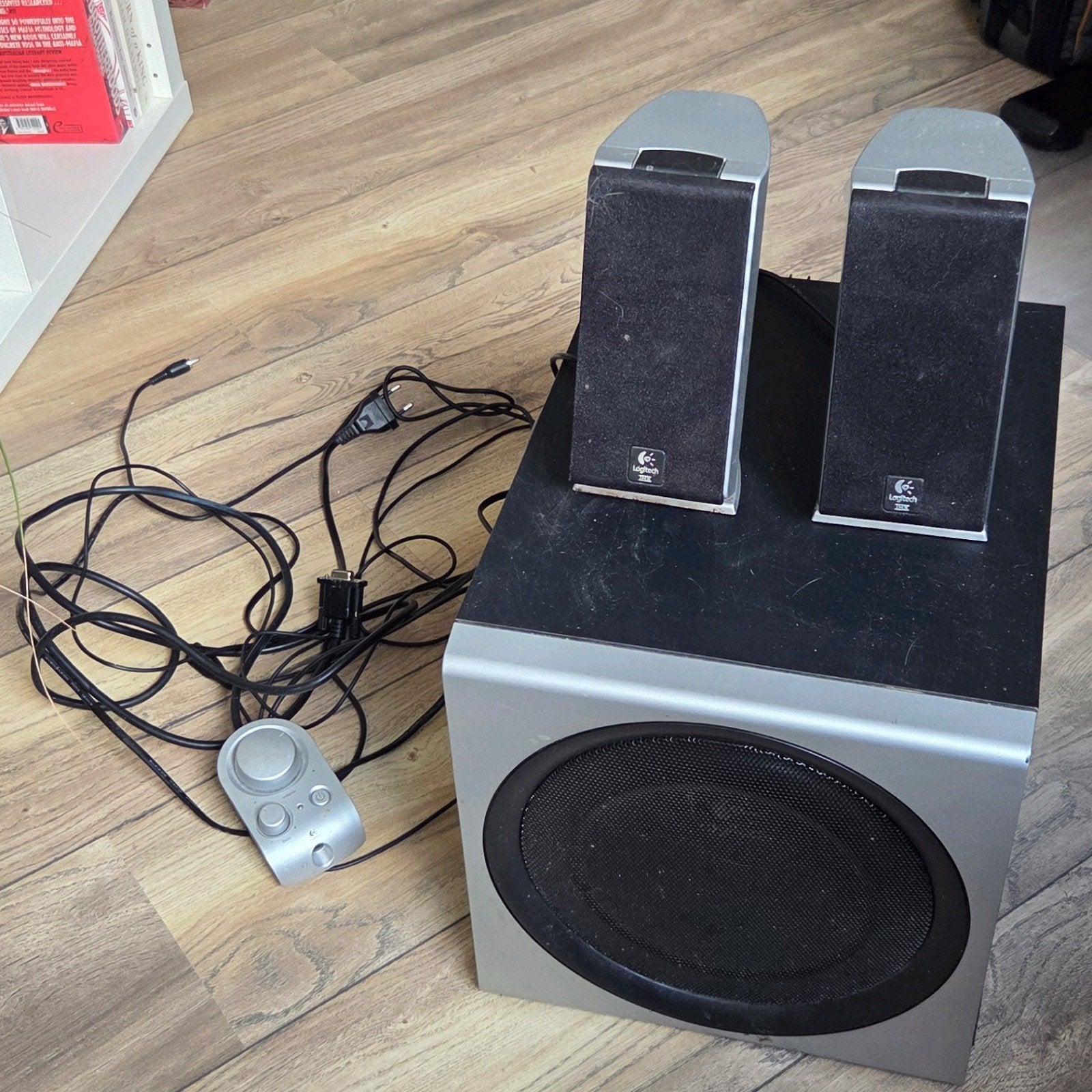 Logitech Z-2300 luidsprekersysteem, Ophalen, Gebruikt, Audiokanaal 2.1, Logitech