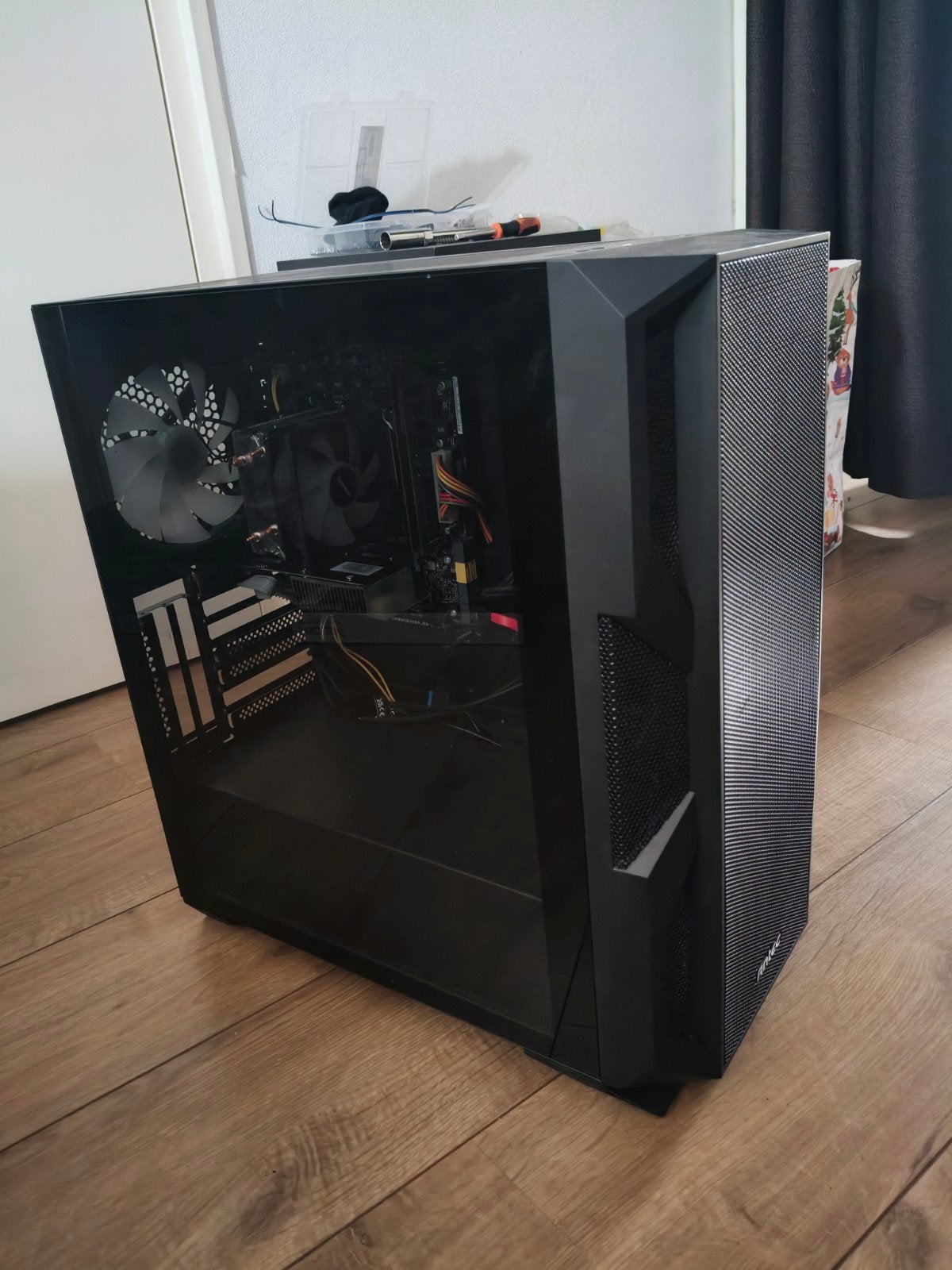 Diverse computers en moederbord te koop, Ophalen of Verzenden, 3 tot 4 Ghz, SSD
