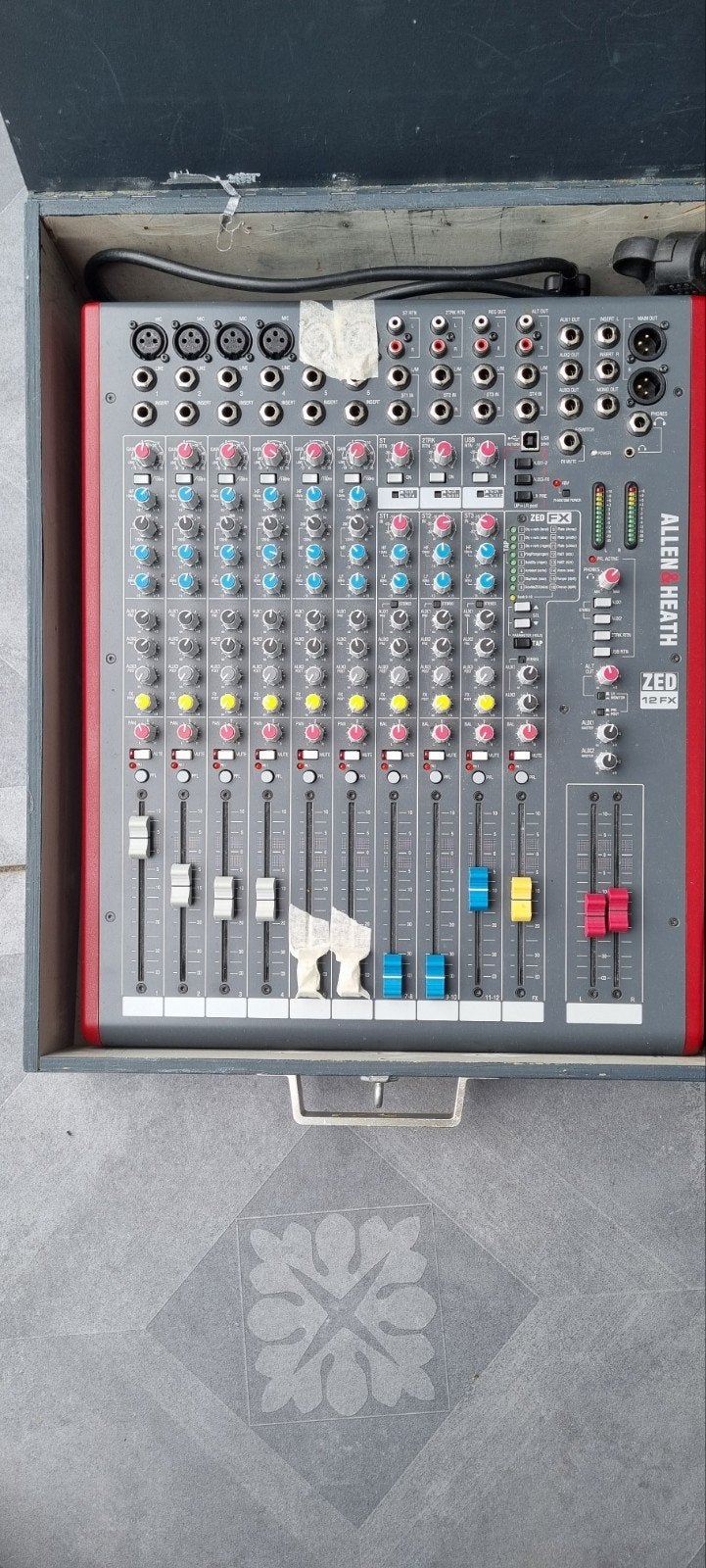 Allen & Heath ZED 12 FX Mengpaneel - 2 kanalen defect, Ophalen of Verzenden