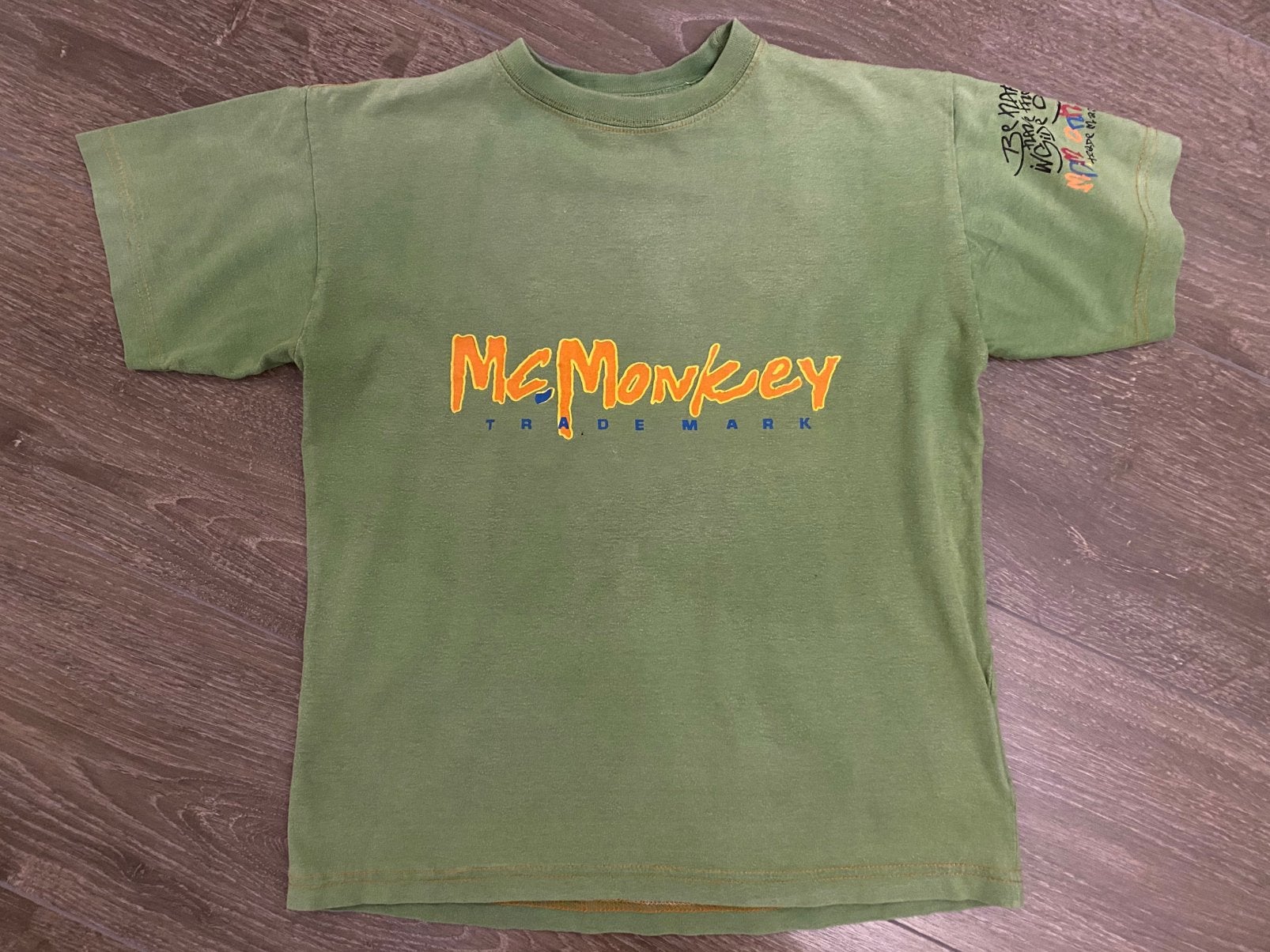 Jongens t-shirt (zie rug) mt 110 / 116 MC MONKEY FANCY WEAR, Kinderen en Baby's, Kinderkleding | Maat 110, Gebruikt, Shirt of Longsleeve