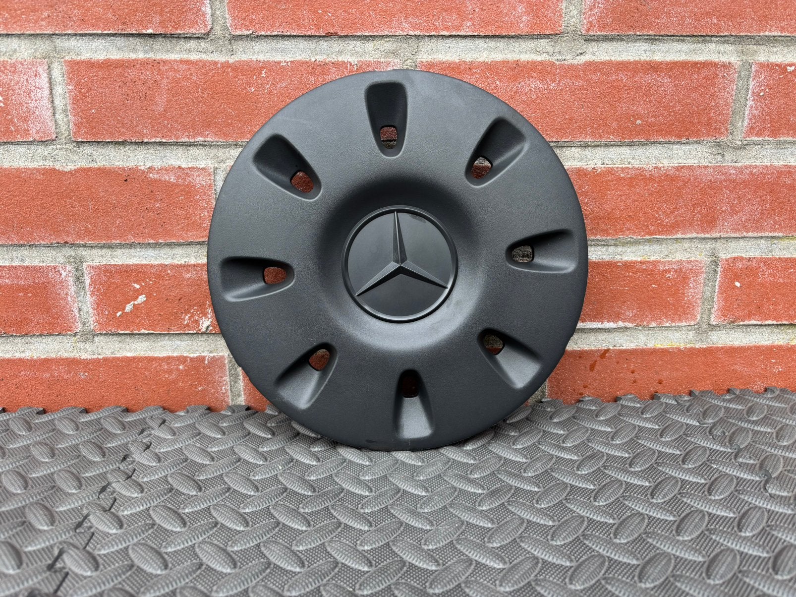 1 originele Mercedes-Benz Vito en Viano naafdop, Auto diversen, Wieldoppen, Ophalen of Verzenden, Gebruikt
