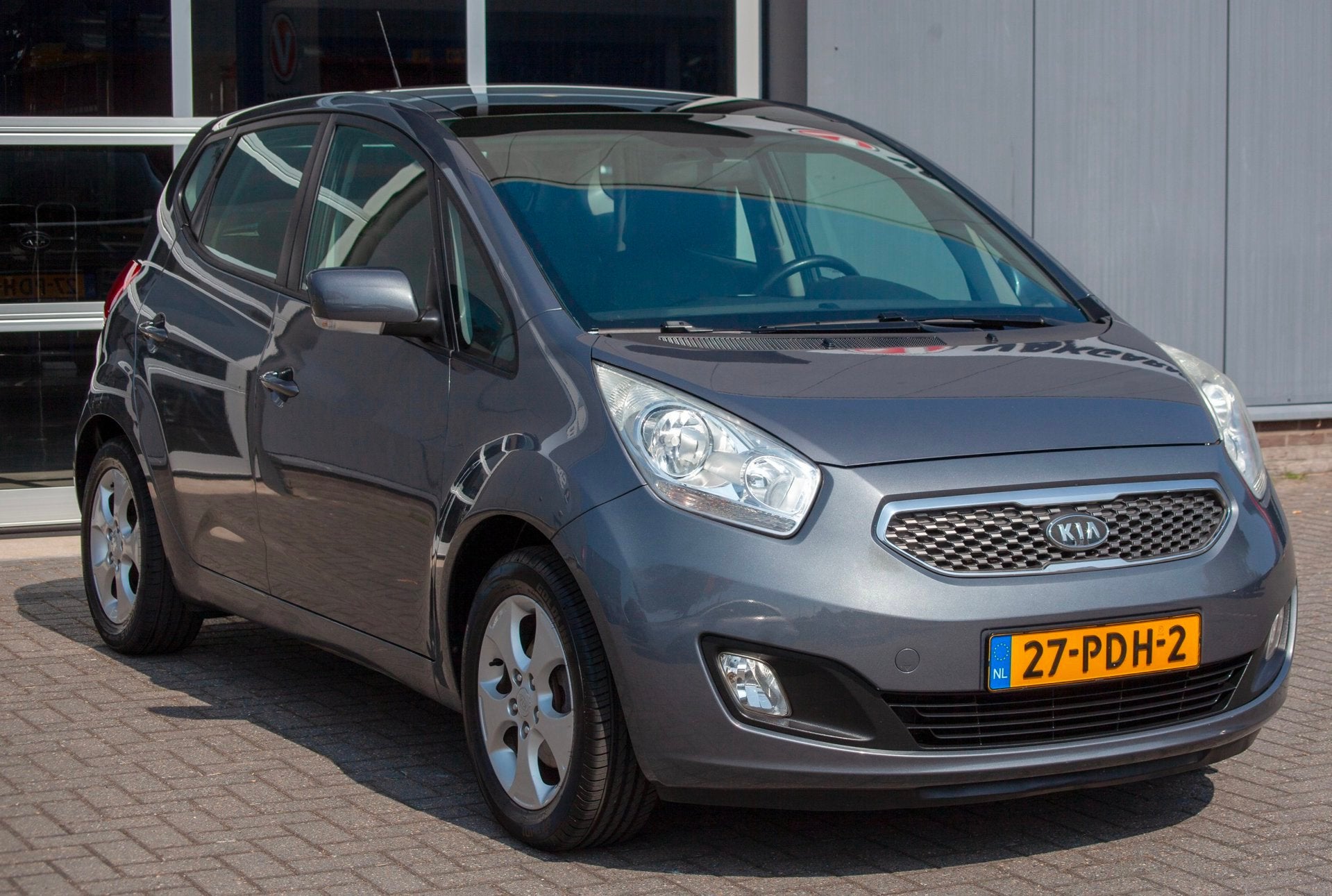 Kia Venga 1.4 CVVT X-ecutive, Auto's, Voorwielaandrijving, Euro 5, Gebruikt, Zwart