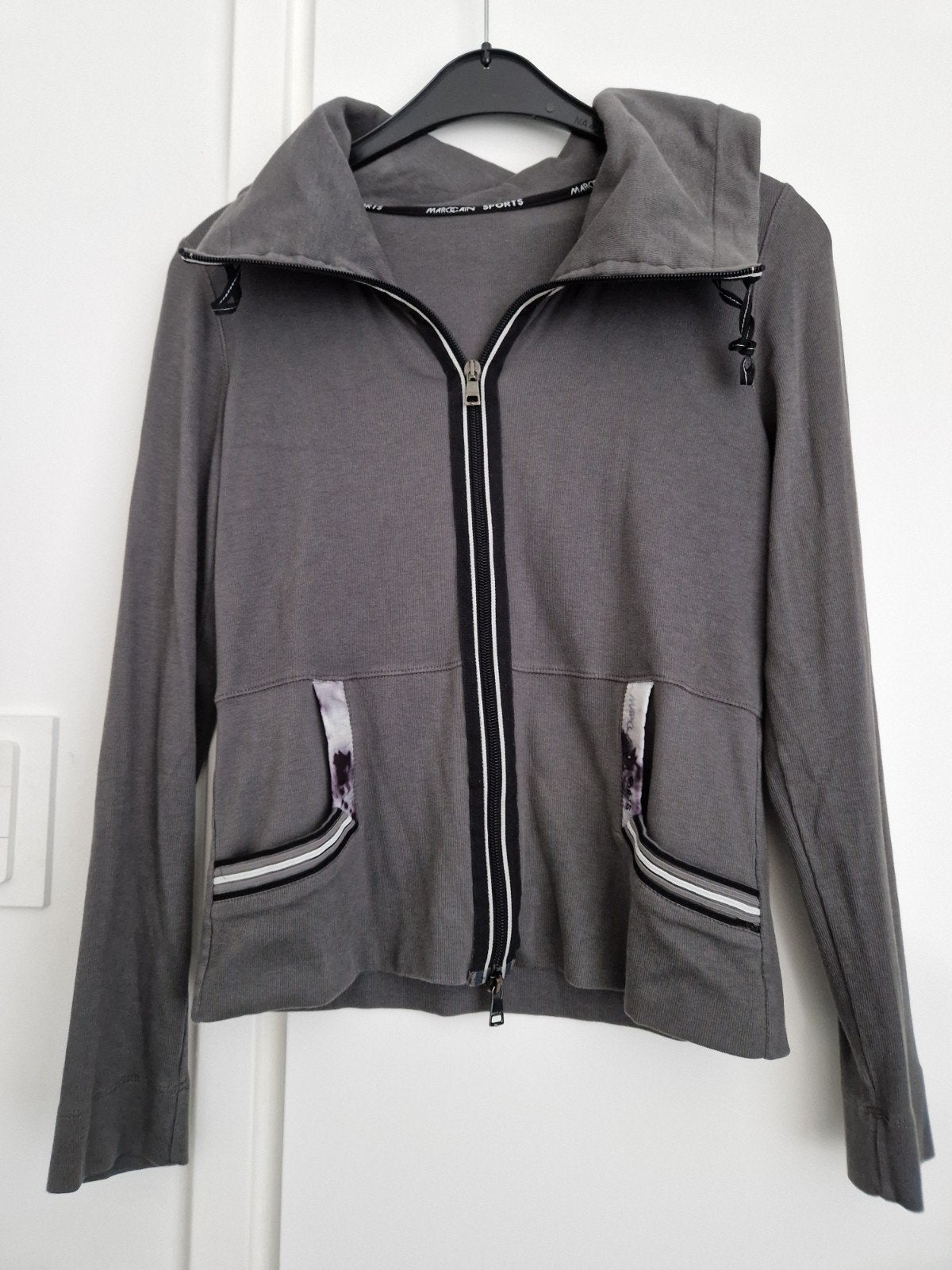 Marccain Sports vestje grijs, dubbelrits, maat M, Maat 38/40 (M), Ophalen of Verzenden, Grijs, Gedragen