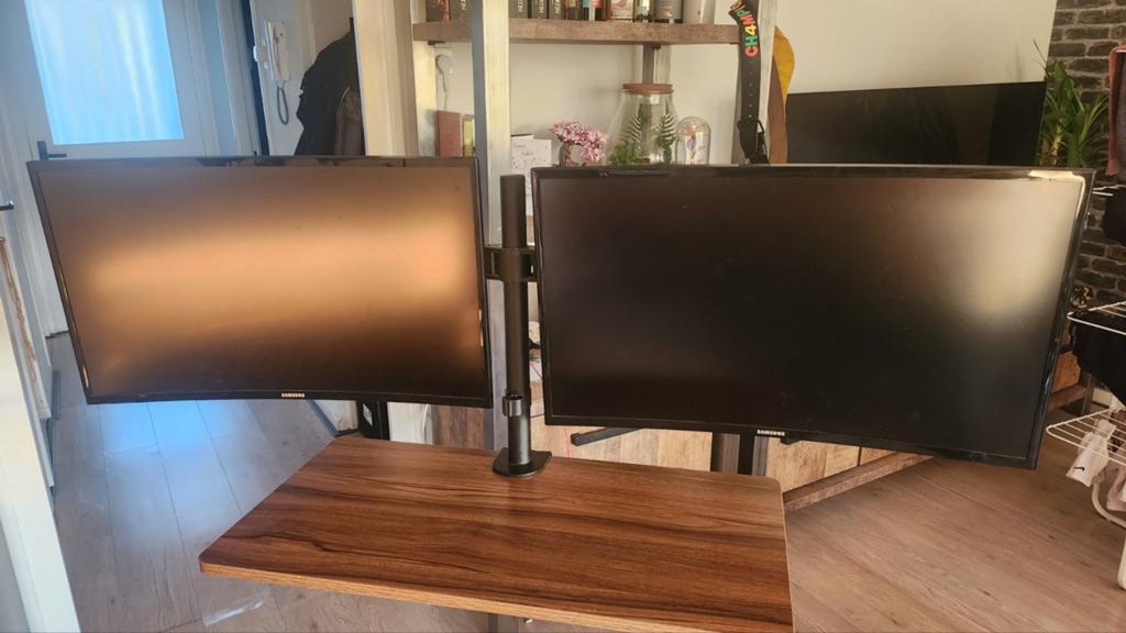 2x Samsung 27 inch Curved Monitor (CF398) & monitorarm, Computers en Software, Monitoren, Gebruikt, 3 tot 5 ms, HDMI, VA