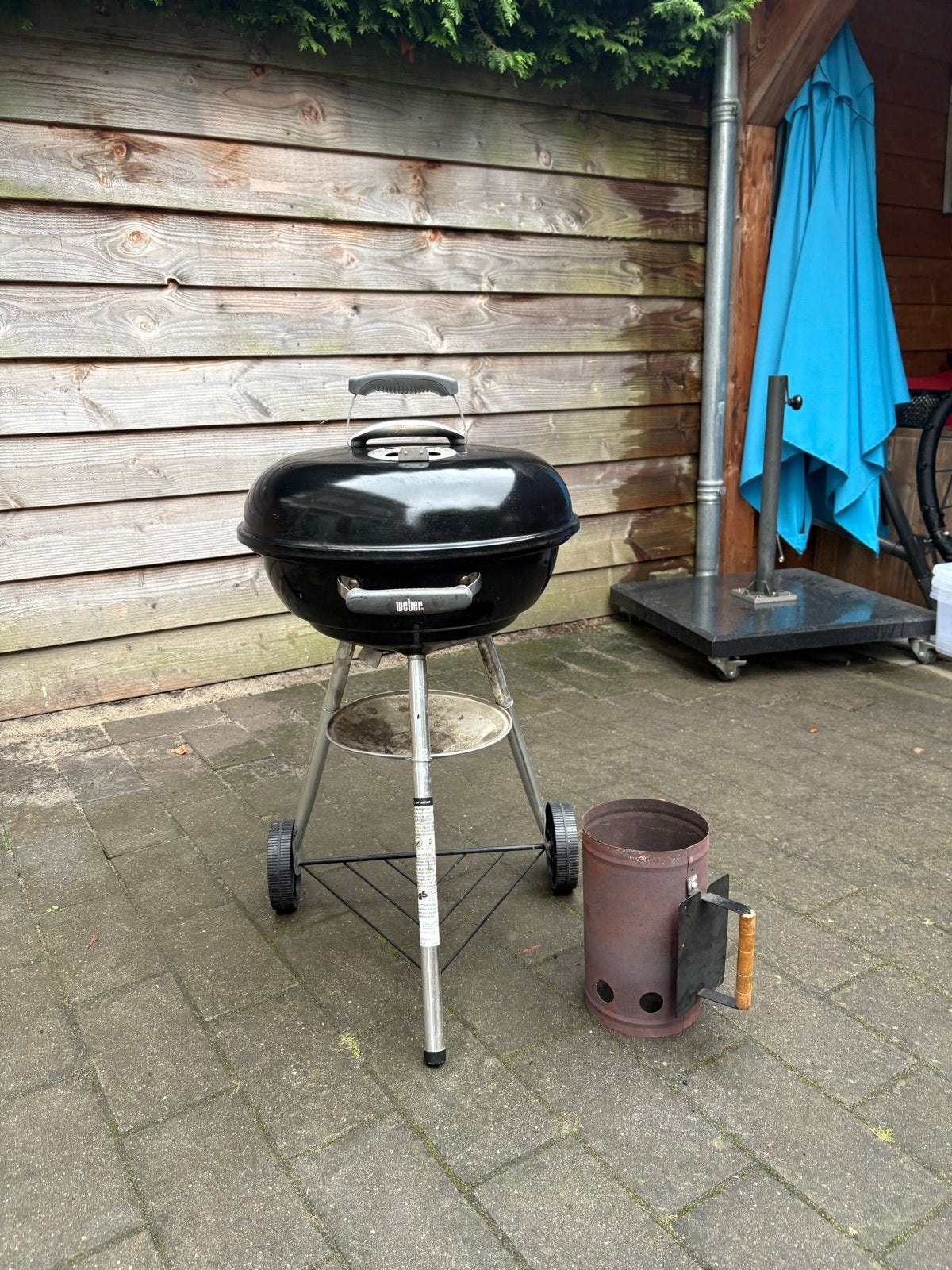 Weber Compact Kettle 47 cm BBQ met brikettenstarter, Ophalen of Verzenden, Gebruikt