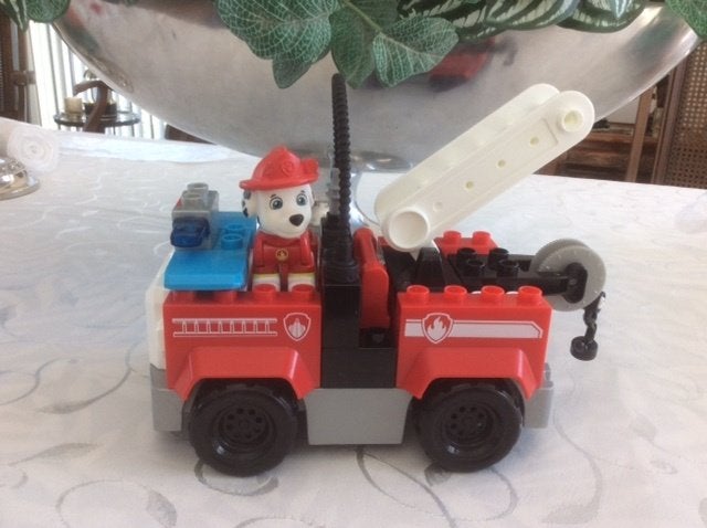 1 EN 1/2 BAK DUBLO LEGO MET VEEL DINGEN ERBIJ € 100.00, Ophalen, Meerdere sets, Lego, Overige typen