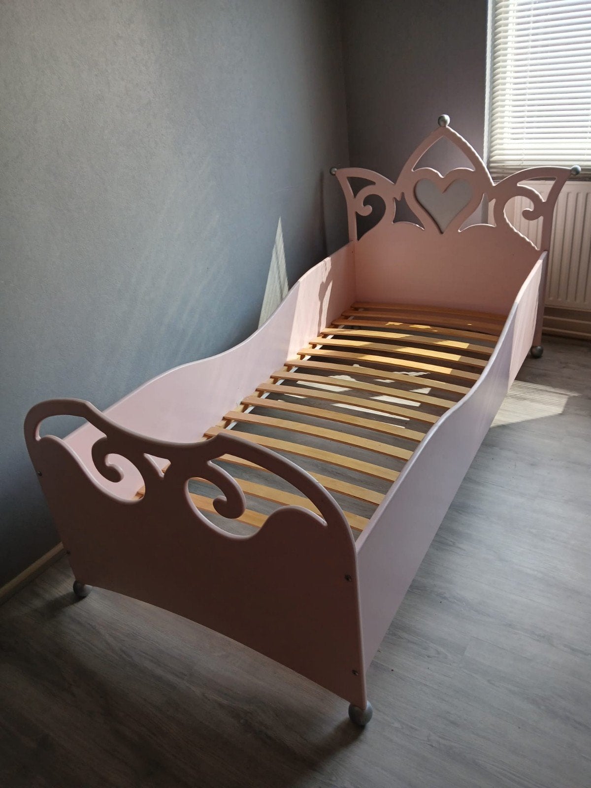 Prinsessenbed roze met lattenbodem, Gebruikt, 70 tot 85 cm, Ophalen of Verzenden, Lattenbodem