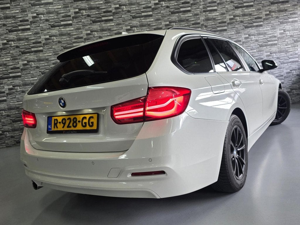 BMW 3-serie Touring 316d Centennial Executive*Parelmoer wit*, Auto's, BMW, Automaat, 745 kg, Achterwielaandrijving, Euro 6