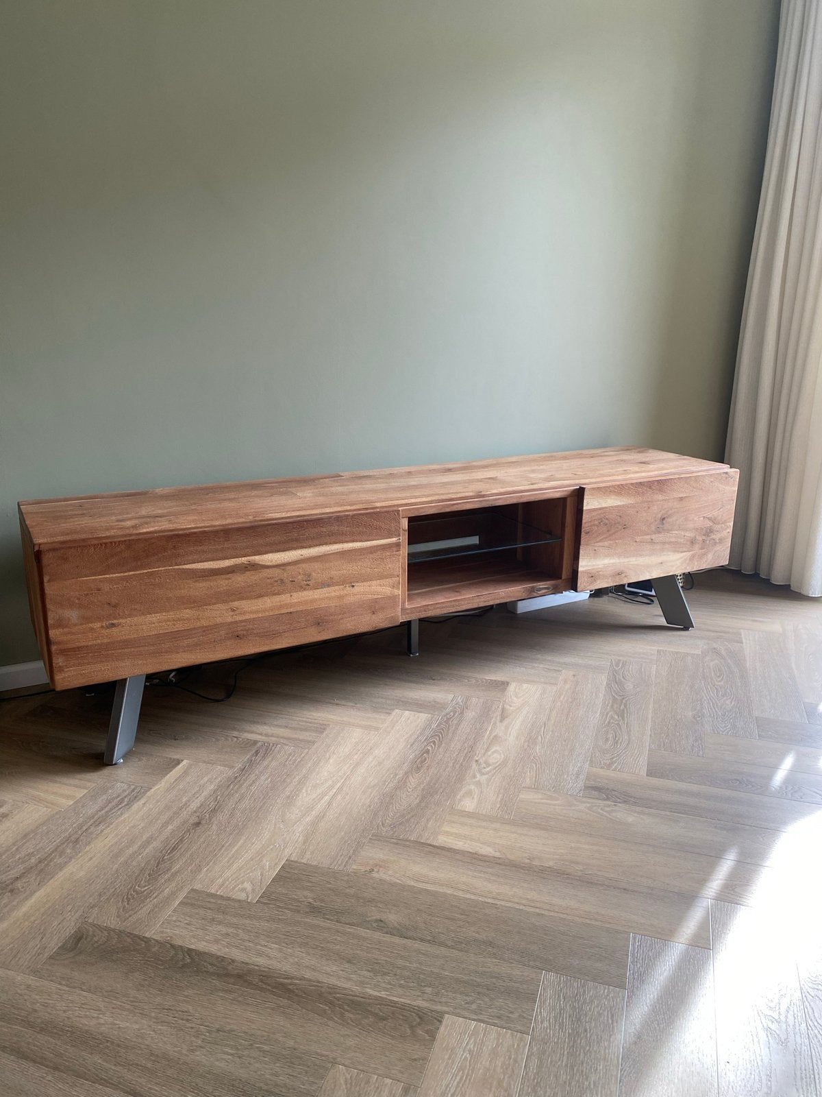 Xooon TV-meubel en salontafel set van acaciahout, Ophalen, 150 tot 200 cm, Zo goed als nieuw, Minder dan 100 cm