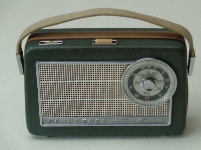 Vintage Radio NORDMENDE Mambino  uit 1960, Ophalen of Verzenden, Gebruikt