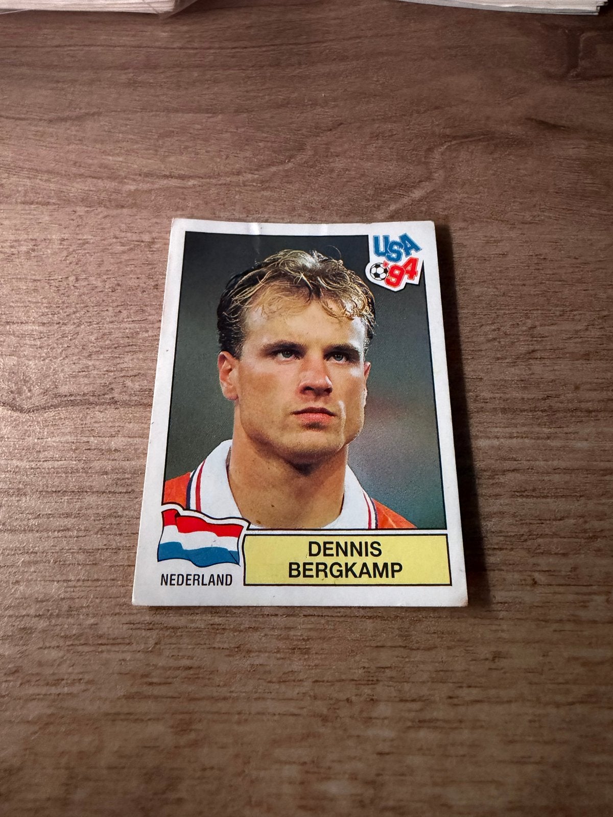 Panini WK 1994 Sticker - Dennis Bergkamp (Nederland), Verzamelen, Ophalen of Verzenden