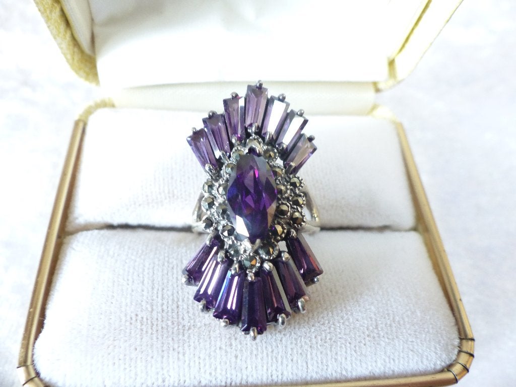 Prachtige Aparte Zilveren Ring met Amethist en Markasiet, Sieraden, Tassen en Uiterlijk, Antieke sieraden, Verzenden, Zilver, Ring