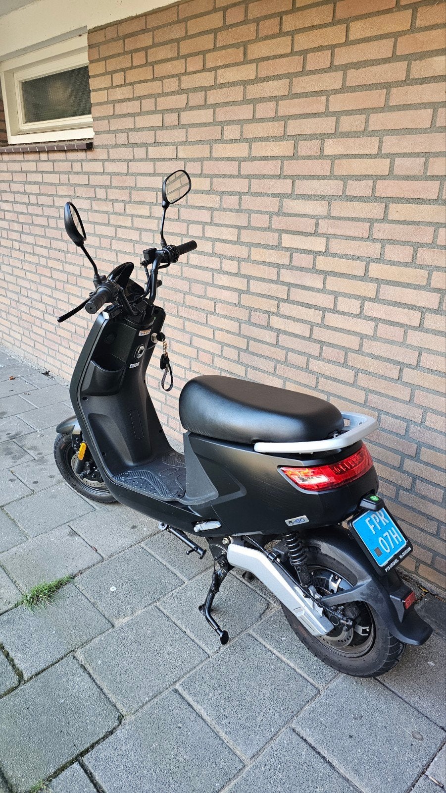 IVA E-GO S4 Elektrische Scooter - Zo goed als nieuw, Elektrisch, Zo goed als nieuw, Maximaal 25 km/u, Ophalen