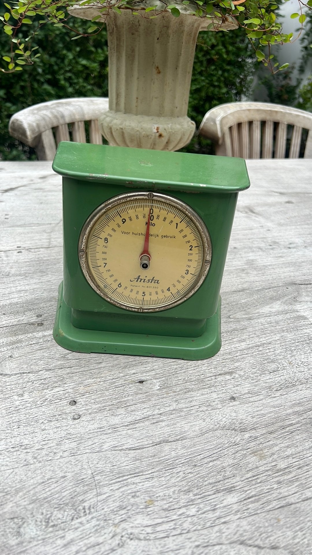 Vintage emaille keukenweegschaal arista mosgroen., Ophalen, Keukenweegschaal, 1 tot 500 gram, Gebruikt