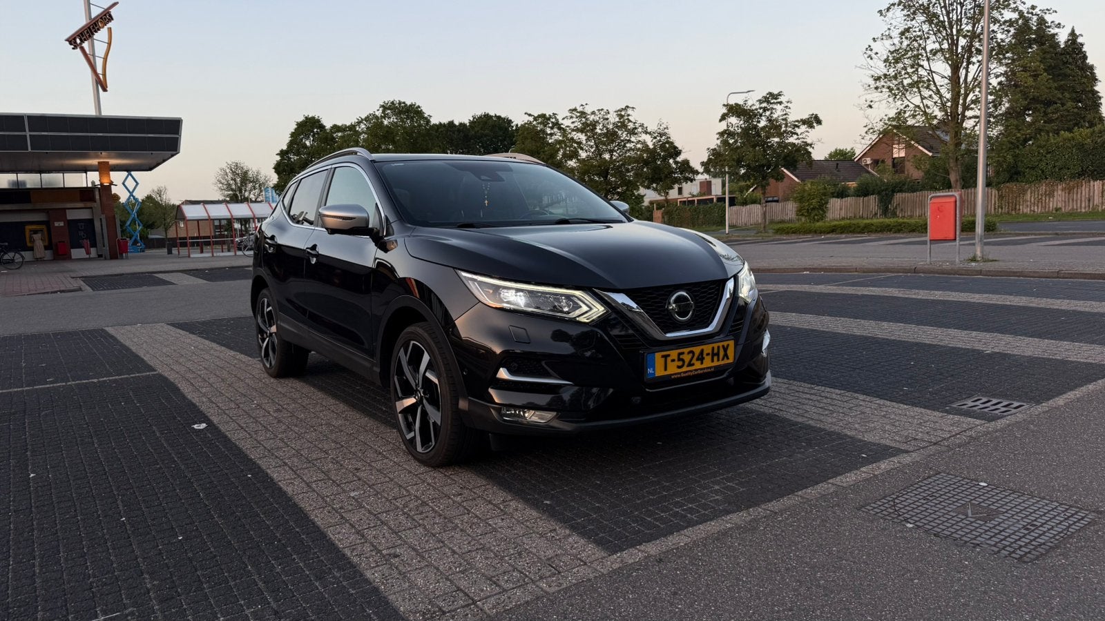 Nissan Qashqai 1.2 360• camera - panorama - Dig-t 2019 Zwart, Auto's, Voorwielaandrijving, Zwart, 4 cilinders, Zwart