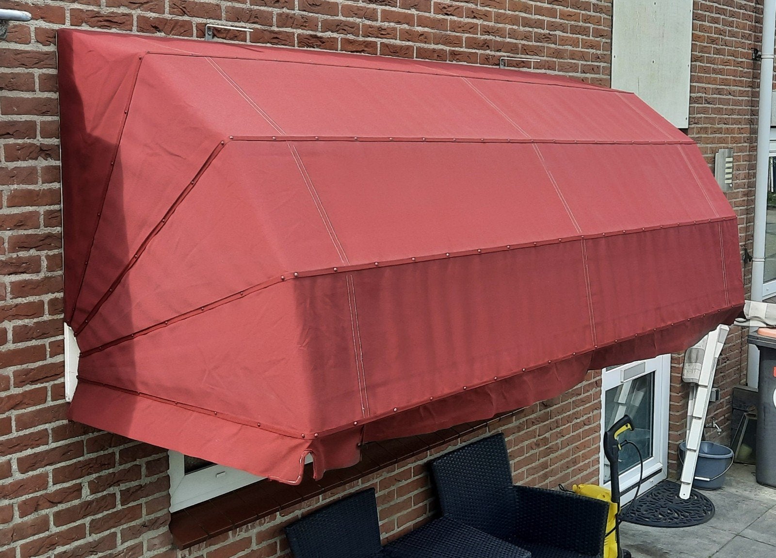 Markies zonnescherm., Ophalen