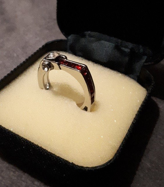 Elegante damesring maat: 16.5 en 18.2mm, Sieraden, Tassen en Uiterlijk, Ringen, Overige materialen, Ut, Gretannl@yahoo.com, Nieuw