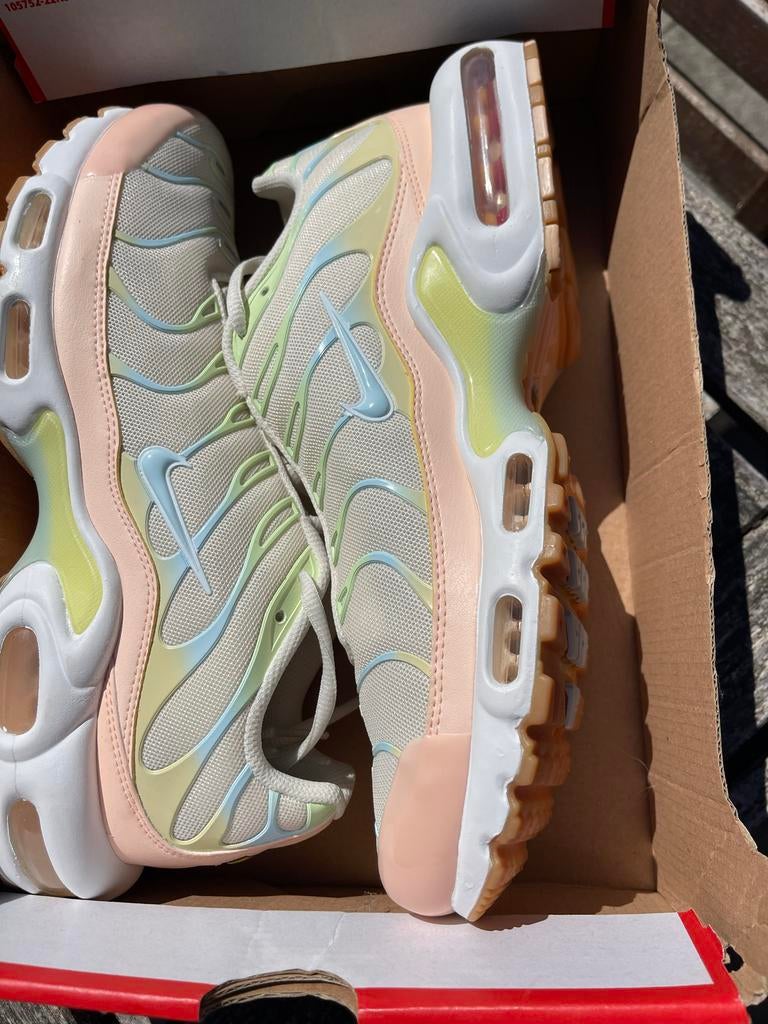 Nike TN Air Max Plus - Maat 44 - Nieuw in doos, Kleding | Heren, Schoenen, Ophalen of Verzenden, Nieuw, Overige kleuren, Sneakers of Gympen
