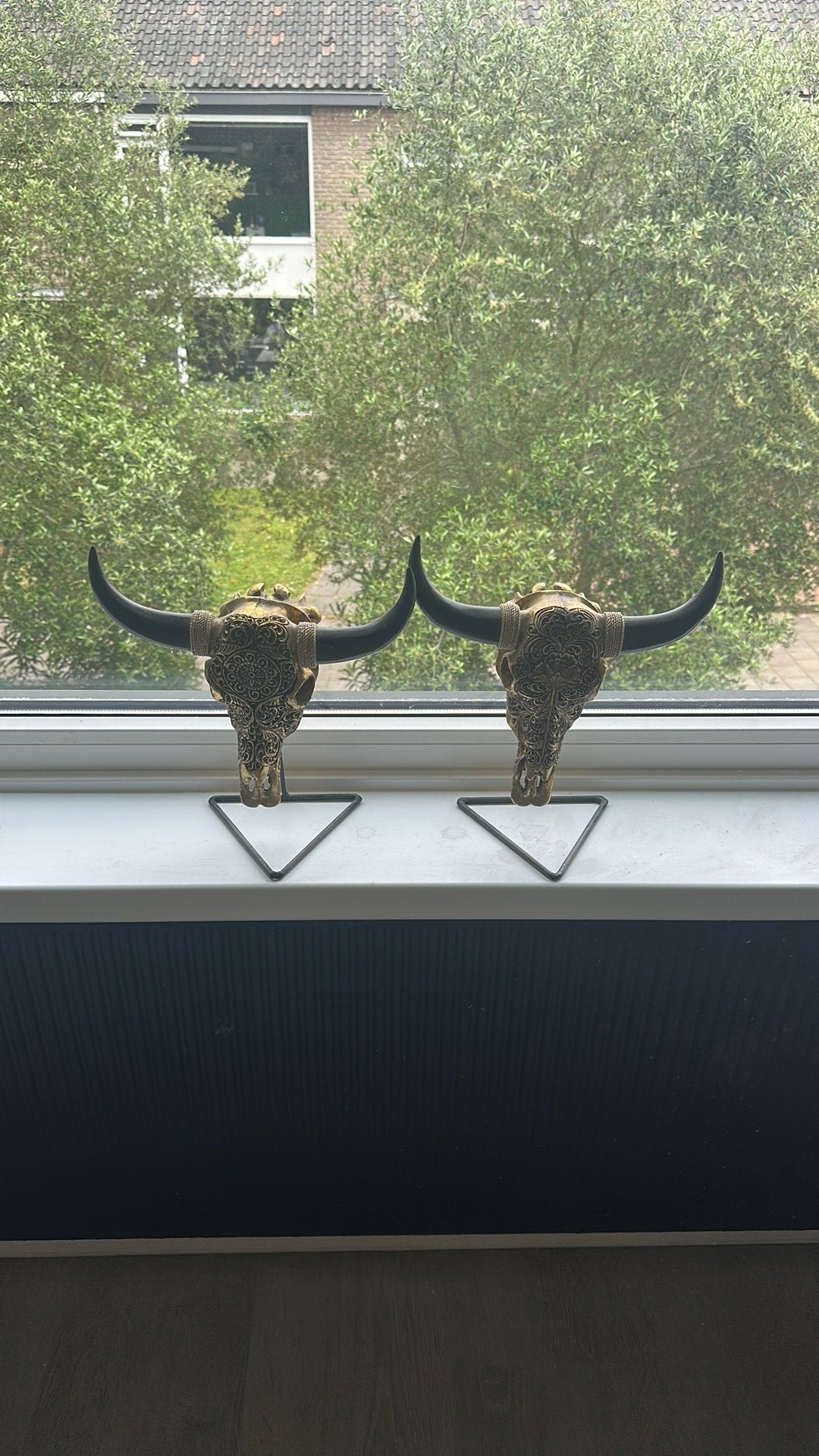 Twee gouden stierenkoppen uit Bali (ophangen mogelijk), Huis en Inrichting, Woonaccessoires | Overige, Ophalen, Zo goed als nieuw