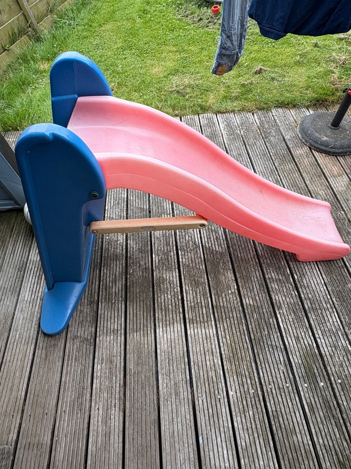 Little tikes glijbaan rood blauw, Kinderen en Baby's, Speelgoed | Buiten | Speeltoestellen, Ophalen, Gebruikt, Glijbaan