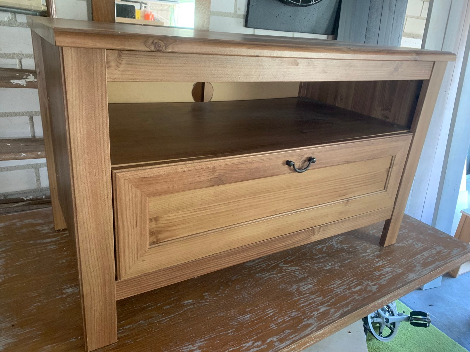 Houten IKEA televisiemeubel, Ophalen, 50 tot 100 cm, Zo goed als nieuw, Minder dan 100 cm