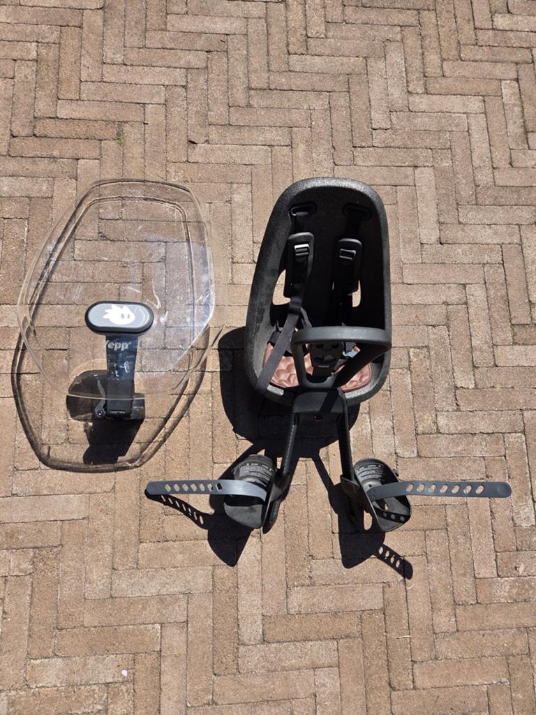 Thule Yepp Mini Nexxt 2 fietsstoel, Ophalen, Voetsteuntjes, Voorzitje, Zo goed als nieuw